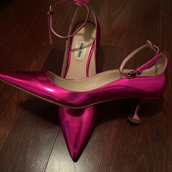 COPY - Gorgeous Miu miu hot pink shoes size 38 - Picture 1 of 7